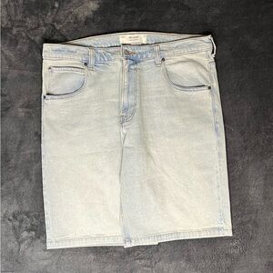 Light Wash Baggy Shorts